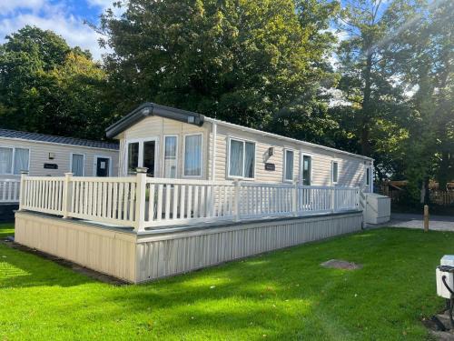 New Forest District Resort | forest beach bashley park
