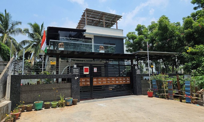 Madhurawada Apartment | Formula House Floor#1: A CIRCA Home in Urban Oasis