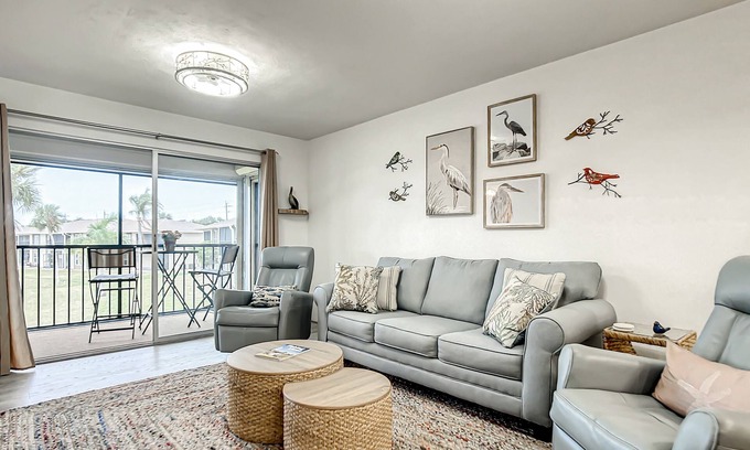 Iona Condo | Fort Myers/Sanibel 2br2ba Condo