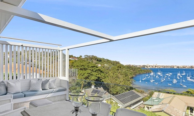 Mosman House | Four bedroom harbour front home in Mosman!