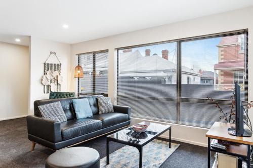 Hobart Central Business District Apartment | Four on Flinders - one bedroom apartment