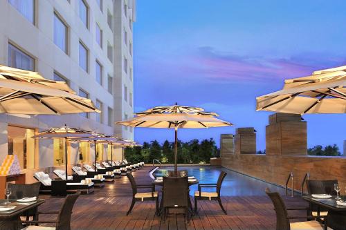 Clover Park Hotel | Four Points by Sheraton Hotel and Serviced Apartments Pune