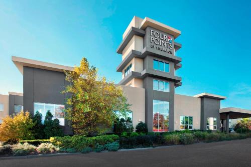 Plainview Hotel | Four Points by Sheraton Melville Long Island
