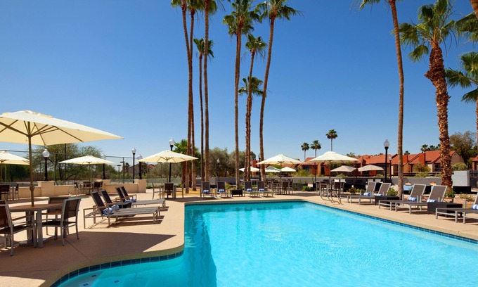Ahwatukee Foothills Hotel | Four Points by Sheraton Phoenix South Mountain