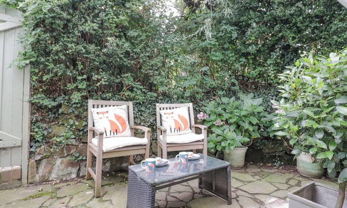 Droitwich Cottage | Fox Cottage