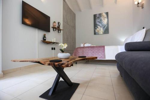 Alepou House | Fox Studio, Corfu