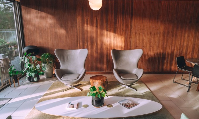 Travis Heights Hotel | Frame Hotel - Treehouse