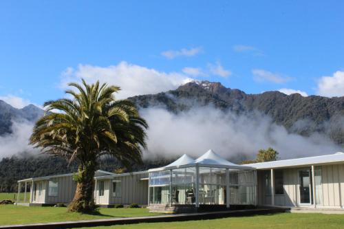 Franz Josef Glacier Hotel | Franz Josef Oasis