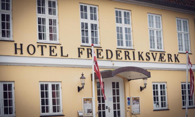 Halsnæs Kommune Hotel | Frederiksværk Hotel