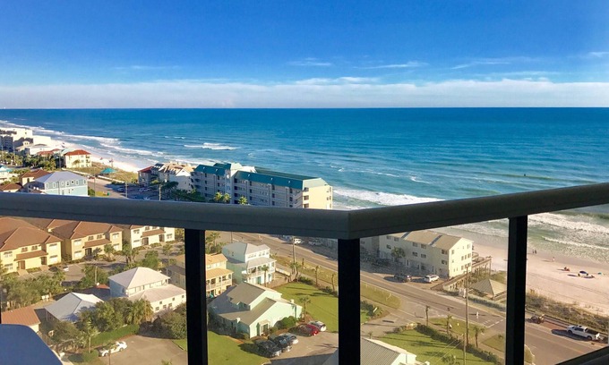 Miramar Beach Condo | FREE Beach SRVC! FREE Beach Bonfires! Fantastic Amenities! VIEWS 4 MILES!