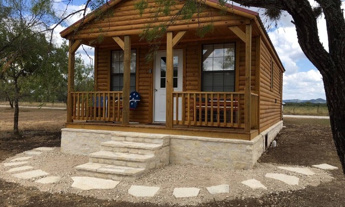 Utopia Cabin | Freedom River Cabin