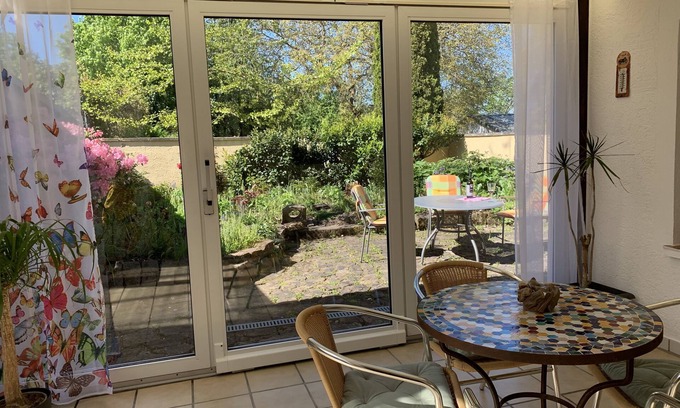 Zemmer House | Freistehendes Ferienhaus mit Wintergarten in der Südeifel