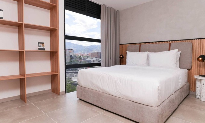 San Diego Apartment | Friends’ Gateway – 1BR Design Apt w/Jacuzzi