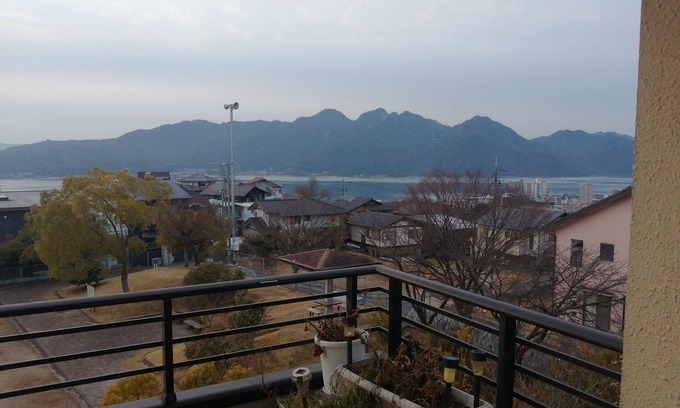 Hatsukaichi House | Full House Miyajima