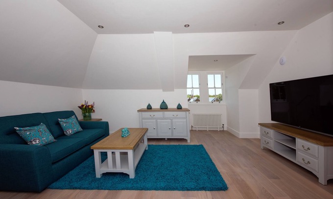 Headington Apartment | Fully equipped apartment, brand new, perfectly clean with modern design