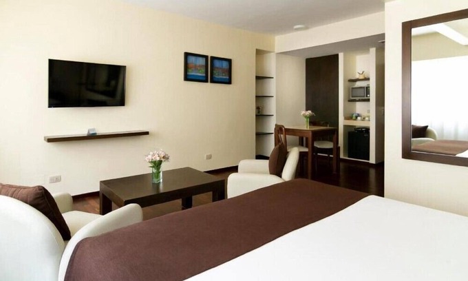 El Centro Hotel | Fully-equipped Junior Suite Ideal for Couples Buenos Aires