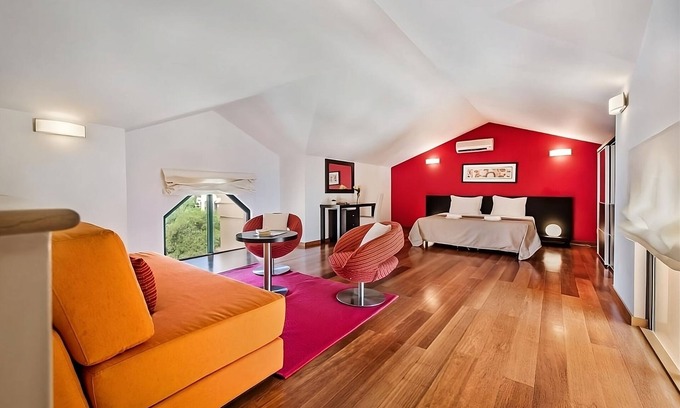 Praia da Luz Hotel | Fully-furnished 1BR Apartment with Pool View, Swimming Pool, Close to Luz Beach!