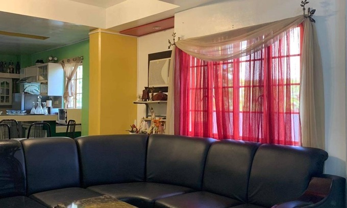 Alangalang House | Fully-furnished American Home