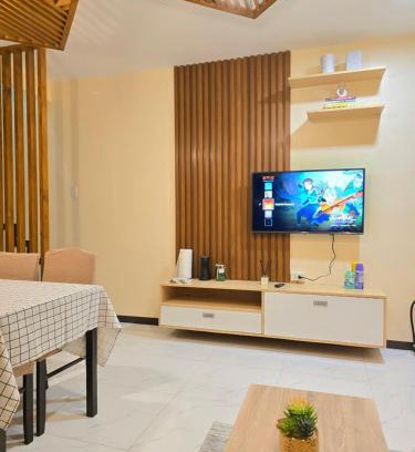 Compostela Apartment | Fully-Furnished Compostela House with Carpark, WiFi, Netflix
