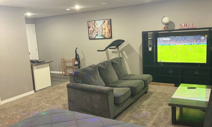 Brandon Condo | FULLY FURNISHED PRIVATE BASEMENT IN A SERENE RESIDENTIAL NEIGHBOURHOOD!