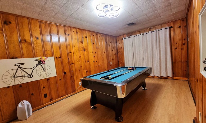 South Tulsa House | Fully remodel, A pool table, Riverside, The GATHERING PLACE and Brookside .