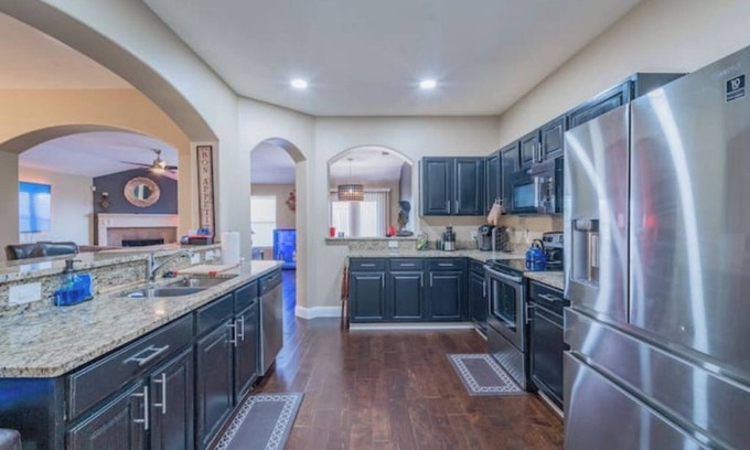 Little Elm House | *Fun Frisco Palace in Prime Location!