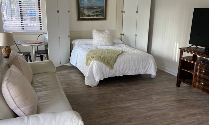 Ocean Ridge Condo | FUN Resort Studio Condo Close to Pool, Golf, Tennis, and Beach