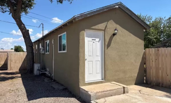 Roswell House | Functional, Fun & Convenient!