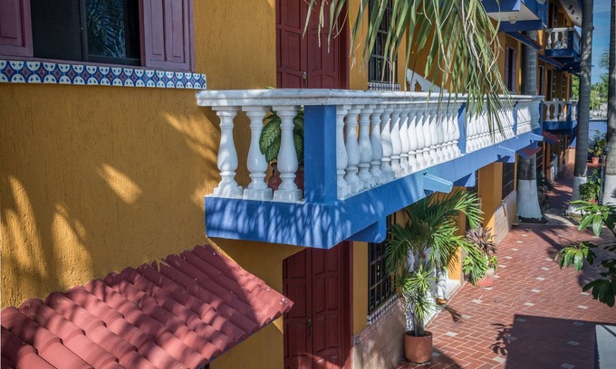 Colonia Centro Apartment | Furnished, Centrally located affortable apartment in Cozumel, Mexico