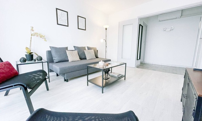 Saint-Martin-d'Heres Apartment | #FV | The art of living đ Clim| RĂ©novĂ©
