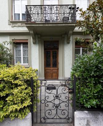 Biel Apartment | Gästezimmer Plänke