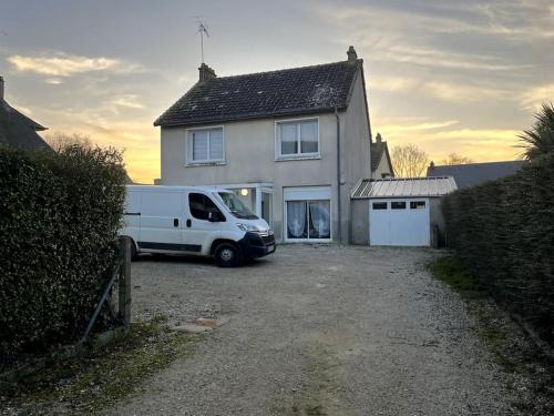 Montfarville Villa | Gîte équipé 1 à 8 personnes modulable lire hôte