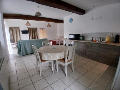 Vendrennes House | Gîte Blonimael