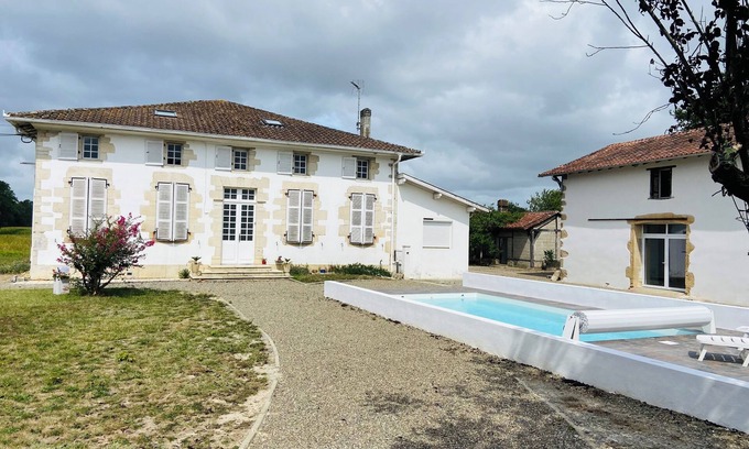 Hinx House | Gîte Charmant au Coeur de la Nature - Domaine Bordenave