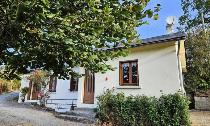 Eygurande Villa | Gîte de France in Eygurande 2 ears - Gîte de France 4 people