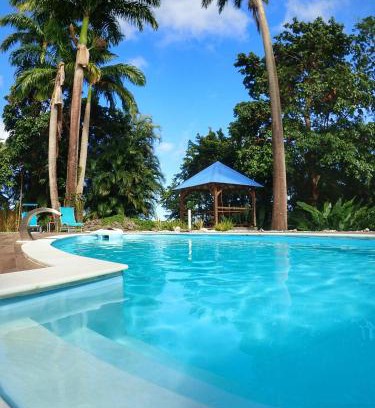 Sainte-Rose Apartment | Gîte Kaz à Topaze, piscine, jardin tropical