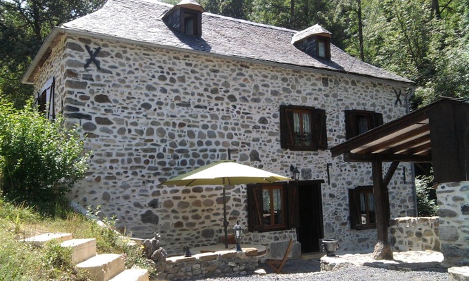 Laguinge-Restoue House | Gîte Le Moulin Laguinge-restoue, Gîte Le Moulin Laguinge-restoue