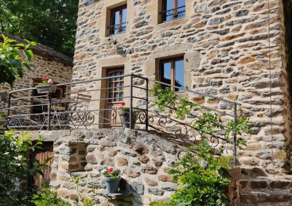 Le Pertuis House | Gîte Le p'tit nid de Riouffreyt