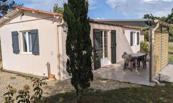 Montendre House | Gîte maison à Montendre