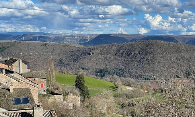 Montjaux House | Gîtes Cantou du Viaduc 16 Personnes - Aveyron - Montjaux - vue Viaduc de Millau