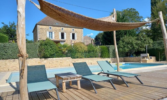 Sauveterre-la-Lemance House | Gîtes de Charme Lalaurie