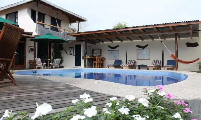 Bahia de la Academia Cottage | Galapagos Cottages - One-Bedroom Housen