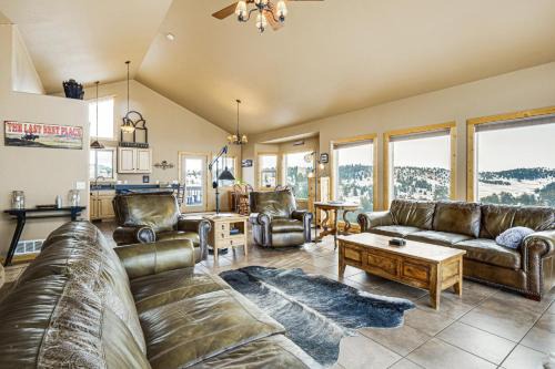 Como House | Game Room and Stunning Views Fairplay Hideaway!