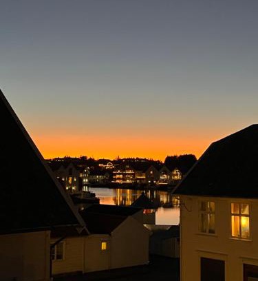 Skudeneshavn House | Gamlebyen overnatting, Skudeneshavn