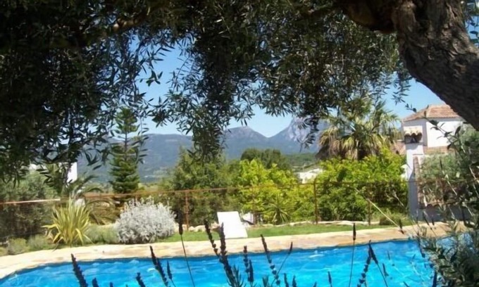 Prado del Rey Cottage | Garden, swimming pool, private parking, wifi, pool, air conditioning, central.