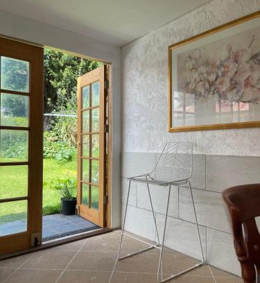 Engadine House | Garden View Entire Self Contained Guesthouse