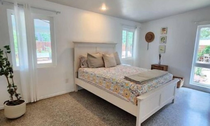 Audubon Park House | GardenHouse @AudubonPark Sleeps 8