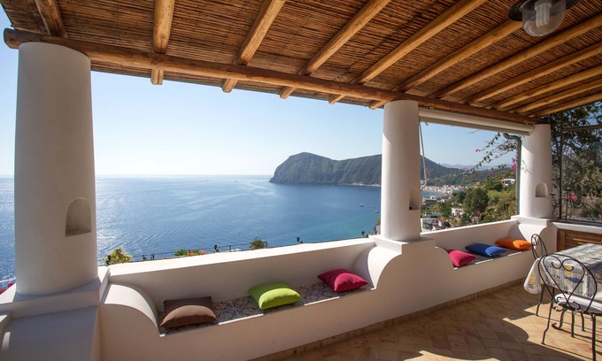 Lipari Villa | GARLIC - STROMBOLICCHIO