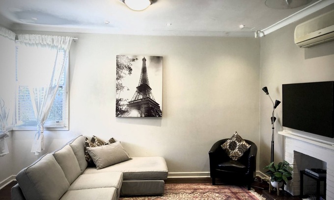 Coolbellup House | Garrys Cottage - home away from home
