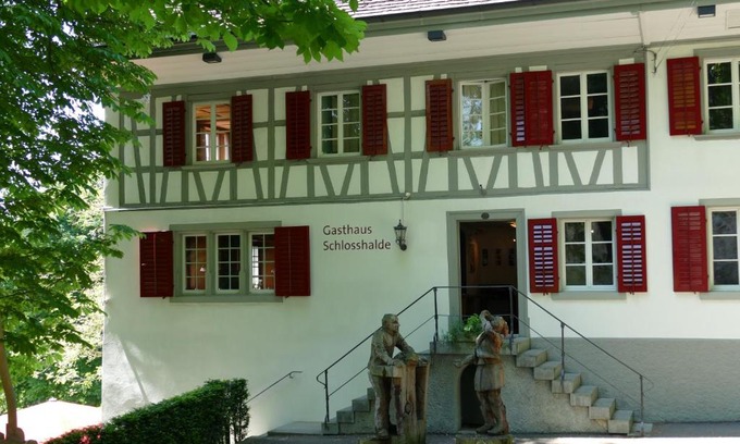 Steinegg Hotel | Gasthaus Schlosshalde